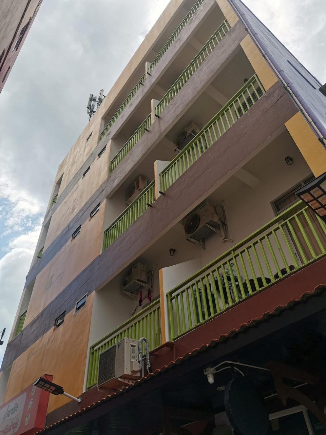 Innarm House Patong Extérieur photo